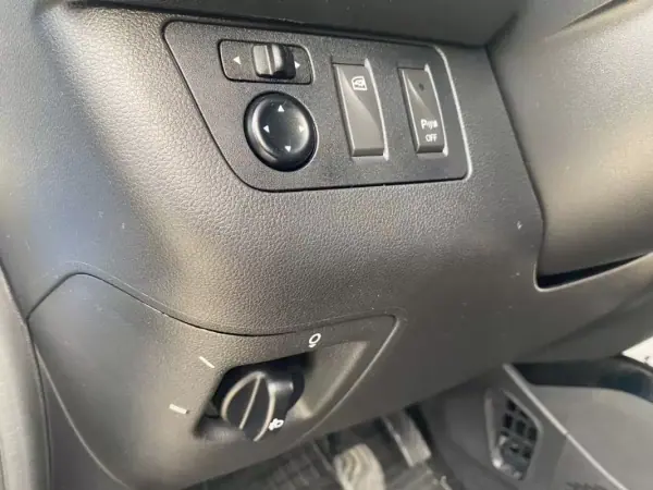 Dacia Spring 2021 - 13500 EUR, 58000 km - AUTO.MOTO.pt - 58000km - foto 4 de 20