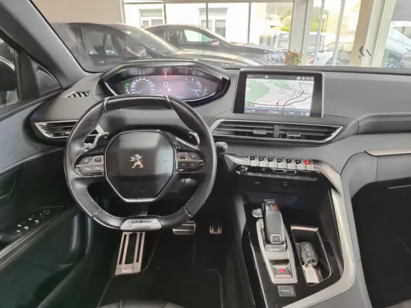 Peugeot 3008 2018 - 19650 EUR, 79000 km - AUTO.MOTO.pt - 79000km - foto 22 de 37