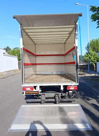Ford Transit 2023 - 34900 EUR, 37200 km - AUTO.MOTO.pt - 37200km - foto 9 de 22
