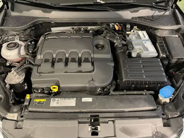 SEAT Leon ST 2019 - 11450 EUR, 182000 km - AUTO.MOTO.pt - 182000km - foto 33 de 34