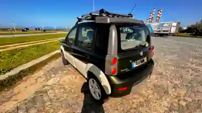 Fiat Panda 2009 - 5700 EUR, 203000 km - AUTO.MOTO.pt - 203000km - foto 2 de 7