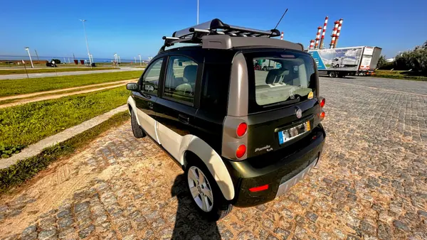Fiat Panda 2009 - 5700 EUR, 203000 km - AUTO.MOTO.pt - 203000km - foto 2 de 7