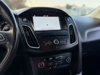 Ford Focus 2016 — foto 6 de 10