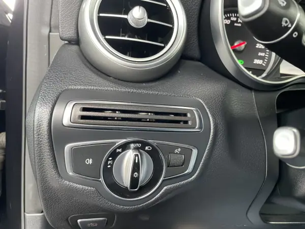 Mercedes-Benz C 250 2014 - 20500 EUR, 331193 km - AUTO.MOTO.pt - 331193km - foto 8 de 16