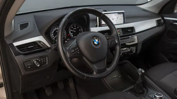 BMW X1 2021 - 21650 EUR, 158000 km - AUTO.MOTO.pt - 158000km - foto 18 de 35