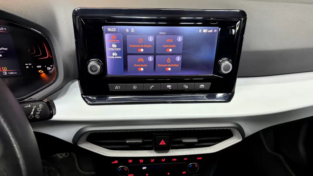 SEAT Ibiza 2023 - 14270 EUR, 50000 km - AUTO.MOTO.pt - 50000km - foto 22 de 38