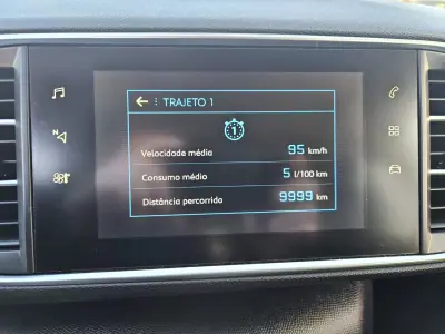 Peugeot 308 SW 2019 - 13800 EUR, 77780 km - AUTO.MOTO.pt - 77780km - foto 42 de 44