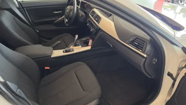 BMW 418 Gran Coupé 2019 - 20900 EUR, 175008 km - AUTO.MOTO.pt - 175008km - foto 46 de 50