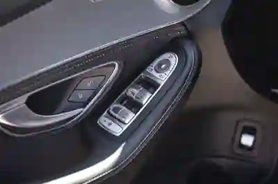Mercedes-Benz C 220 2014 - 11750 EUR, 324000 km - 324000km - foto 9 de 15