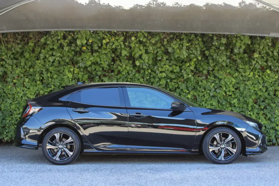 Honda Civic 2019 - 22900 EUR, 75000 km - 75000km - foto 6 de 18