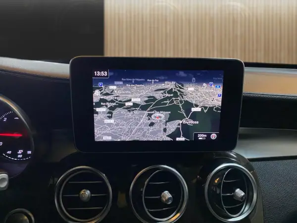 Mercedes-Benz GLC 250 2016 - 25450 EUR, 376930 km - AUTO.MOTO.pt - 376930km - foto 14 de 20