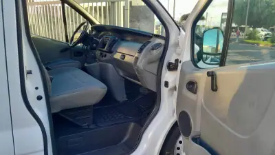 Renault Trafic 2006 - 11900 EUR, 211000 km - AUTO.MOTO.pt - 211000km - foto 10 de 14