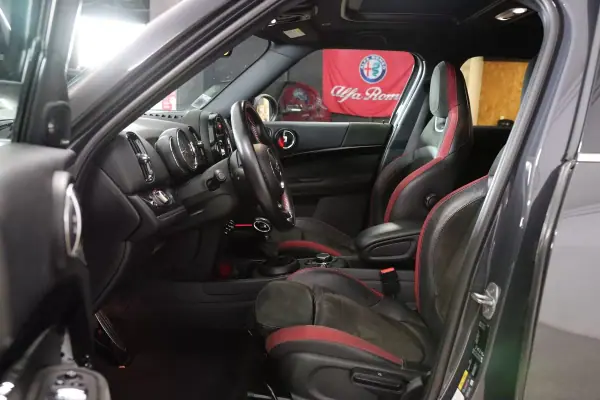 MINI Countryman 2018 - 23500 EUR, 102395 km - AUTO.MOTO.pt - 102395km - foto 8 de 31