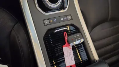 Land Rover Range Rover Evoque Cabrio 2017 - 28750 EUR, 133417 km - 133417km - foto 51 de 62