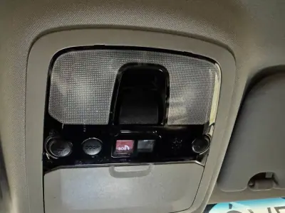 KGM Korando 2020 - 17900 EUR, 74729 km - AUTO.MOTO.pt - 74729km - foto 28 de 49