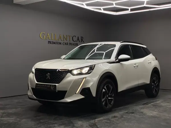 Peugeot 2008 PureTech 130Hp Allure 2022 Gasolina — 123 000 km Peugeot 2008 2022