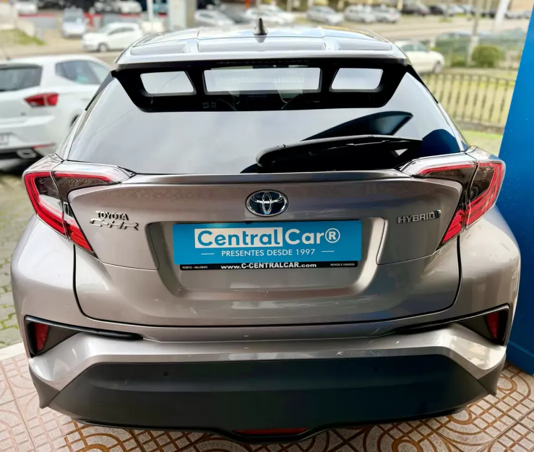 Toyota C-HR 2019 - 23950 EUR, 92000 km - 92000km - foto 10 de 25