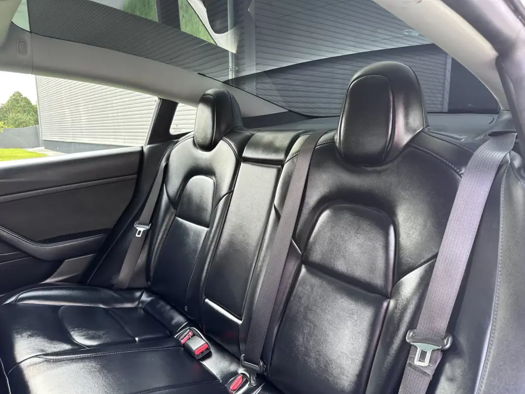 Tesla Model 3 2019 - 15500 EUR, 333000 km - AUTO.MOTO.pt - 333000km - foto 56 de 62