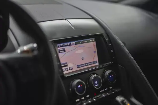 Jaguar F-Type 2013 - 68500 EUR, 36550 km - AUTO.MOTO.pt - 36550km - foto 6 de 34