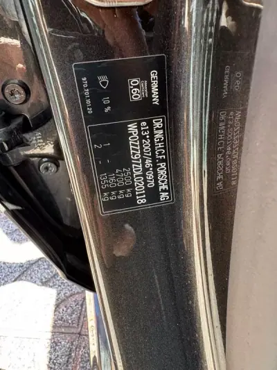 Porsche Panamera 2012 - 32900 EUR, 194000 km - AUTO.MOTO.pt - 194000km - foto 30 de 32