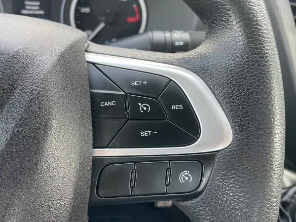 Iveco Daily 2022 - 33450 EUR, 154000 km - AUTO.MOTO.pt - 154000km - foto 33 de 37