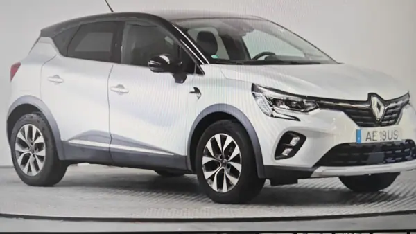 Renault Captur 2021 - 15000 EUR, 138000 km - 138000km - foto 5 de 9