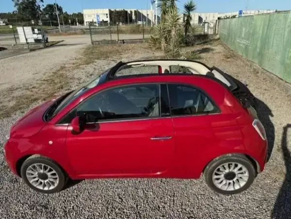 Fiat 500C 2010 - 8750 EUR, 132900 km - AUTO.MOTO.pt - 132900km - foto 7 de 25
