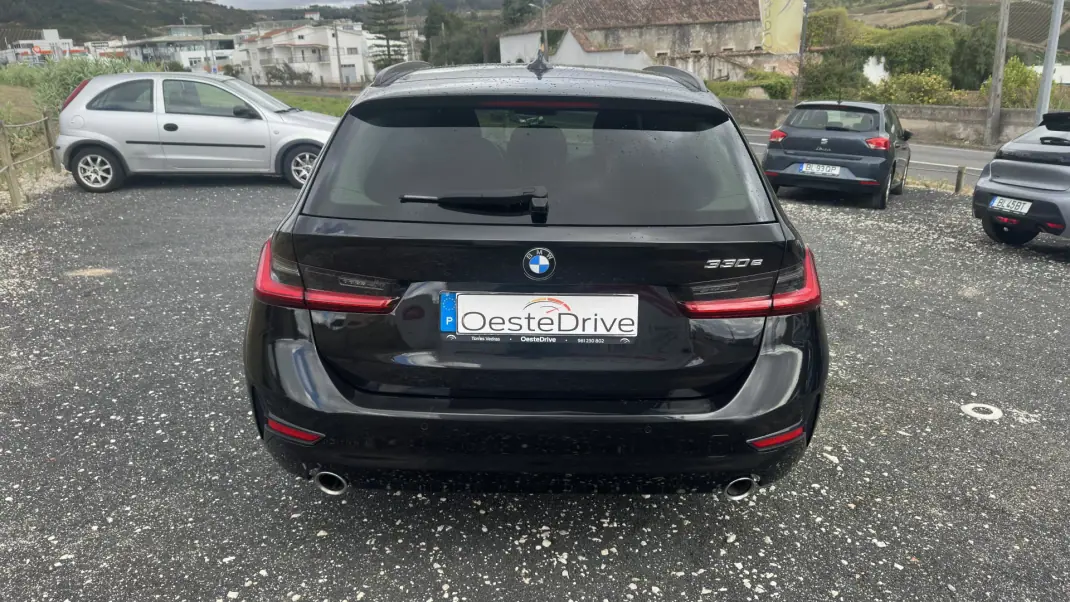 BMW 330 2021 - 26490 EUR, 125000 km - 125000km - foto 6 de 30