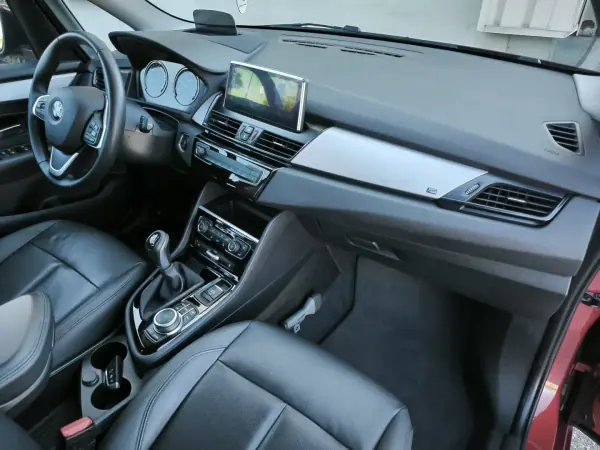 BMW 216 Active Tourer 2020 - 15950 EUR, 166895 km - AUTO.MOTO.pt - 166895km - foto 22 de 58