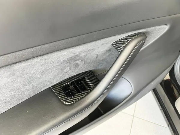 Tesla Model 3 2020 - 29800 EUR, 96238 km - AUTO.MOTO.pt - 96238km - foto 17 de 19