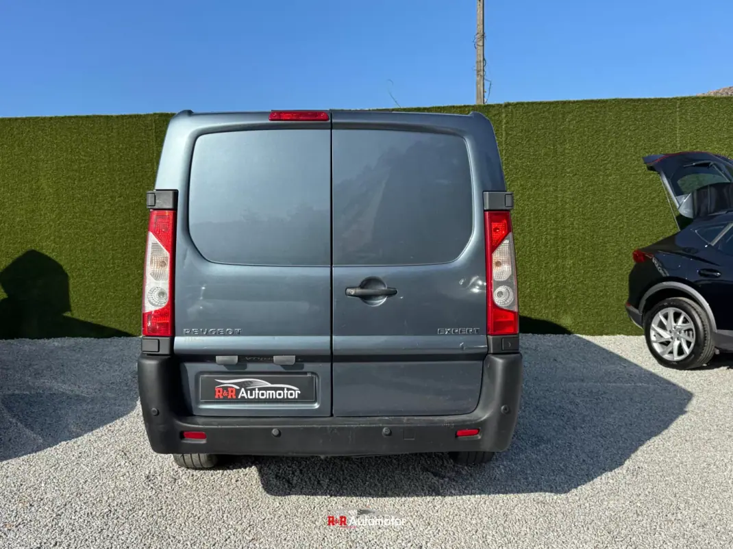 Peugeot Expert 2011 - 10900 EUR, 166000 km - 166000km - foto 6 de 17