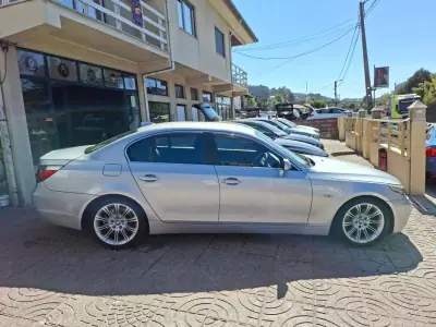 BMW 525 2004 - 5000 EUR, 293913 km - AUTO.MOTO.pt - 293913km - foto 6 de 26