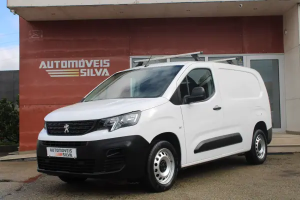 Peugeot Partner 1.5 BlueHDI Longa c/Barras Tejadilho 2021 - 14990 EUR, 117000 km - AUTO.MOTO.pt - 117000km - foto 2 de 19
