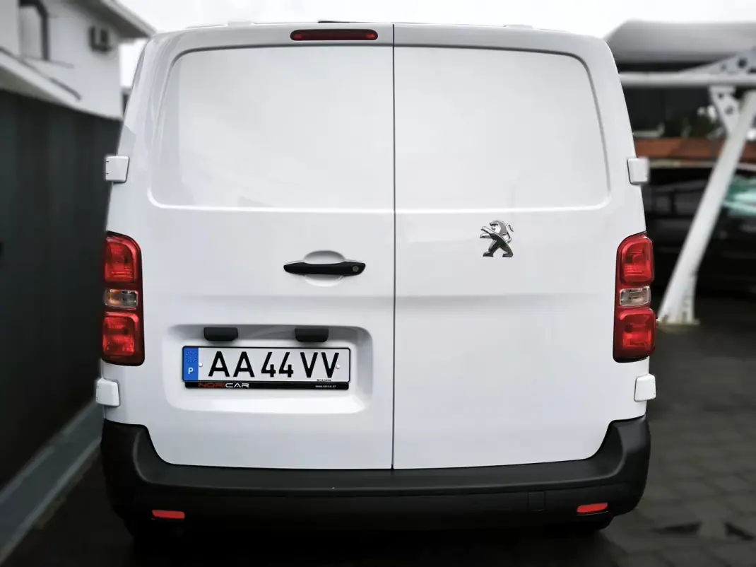 Peugeot Expert 1.5 BlueHdi L2H1 Pro Standard 2020 - 17950 EUR, 105997 km - AUTO.MOTO.pt - 105997km - foto 13 de 46