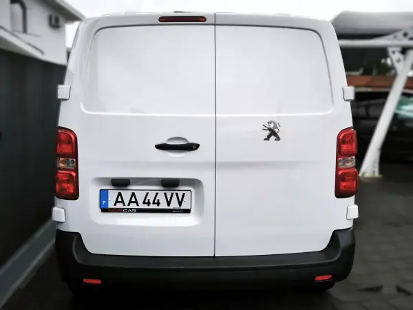 Peugeot Expert 1.5 BlueHdi L2H1 Pro Standard 2020 - 17950 EUR, 105997 km - AUTO.MOTO.pt - 105997km - foto 13 de 46