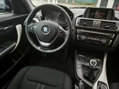 BMW 116 2015 - 13500 EUR, 169000 km - AUTO.MOTO.pt - 169000km - foto 29 de 43