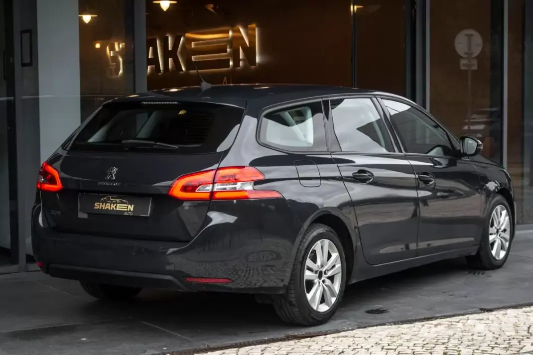 Peugeot 308 SW 2019 - 9750 EUR, 294100 km - AUTO.MOTO.pt - 294100km - foto 4 de 36
