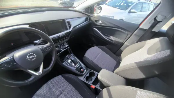 Opel Grandland 2022 - 22900 EUR, 49530 km - AUTO.MOTO.pt - 49530km - foto 8 de 10