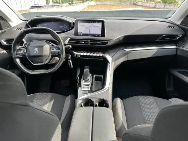 Peugeot 3008 2020 - 14900 EUR, 200000 km - AUTO.MOTO.pt - 200000km - foto 27 de 54