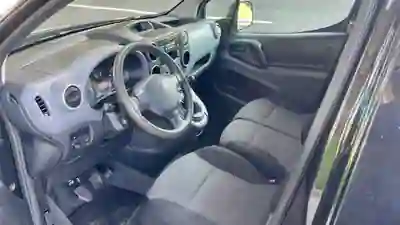 Citroën Berlingo 1.6 BlueHDi Feel 2018 - 12900 EUR, 107000 km - AUTO.MOTO.pt - 107000km - foto 5 de 12