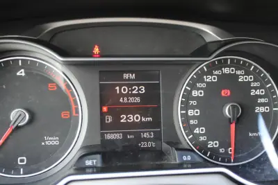 Audi A4 2014 - 14990 EUR, 168000 km - AUTO.MOTO.pt - 168000km - foto 19 de 25