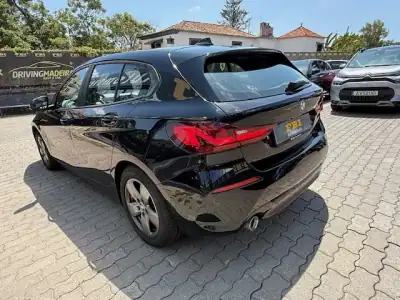 BMW 116 2020 - 23500 EUR, 81878 km - AUTO.MOTO.pt - 81878km - foto 9 de 12