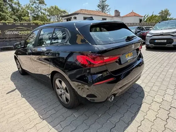 BMW 116 2020 - 23500 EUR, 81878 km - AUTO.MOTO.pt - 81878km - foto 9 de 12