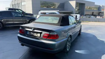 BMW 320 2003 — foto 4 de 14