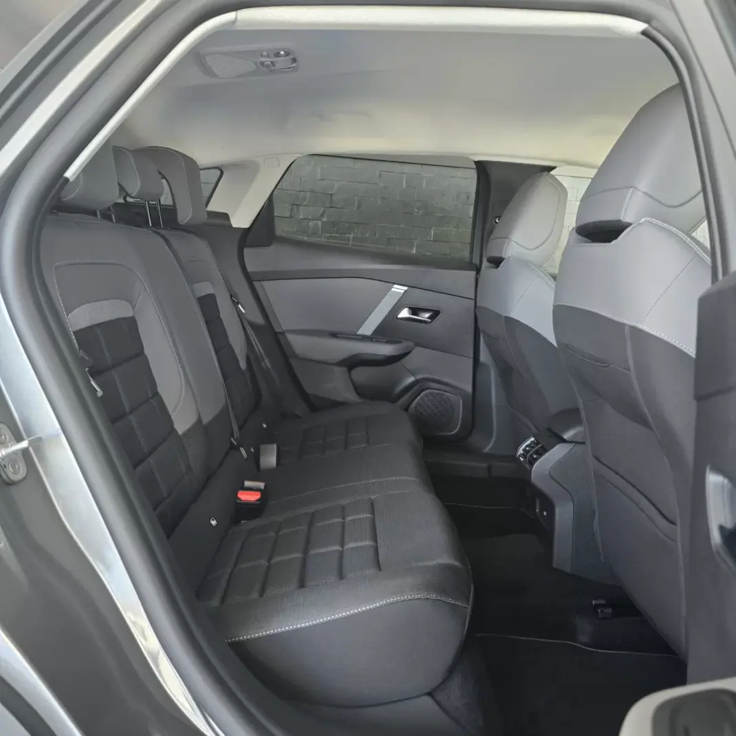 Citroën C4 2026 - 28900 EUR, 100 km - AUTO.MOTO.pt - 100km - foto 8 de 35