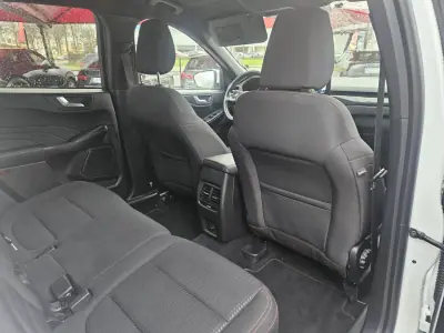 Ford Kuga 2022 - 18800 EUR, 129800 km - AUTO.MOTO.pt - 129800km - foto 16 de 49