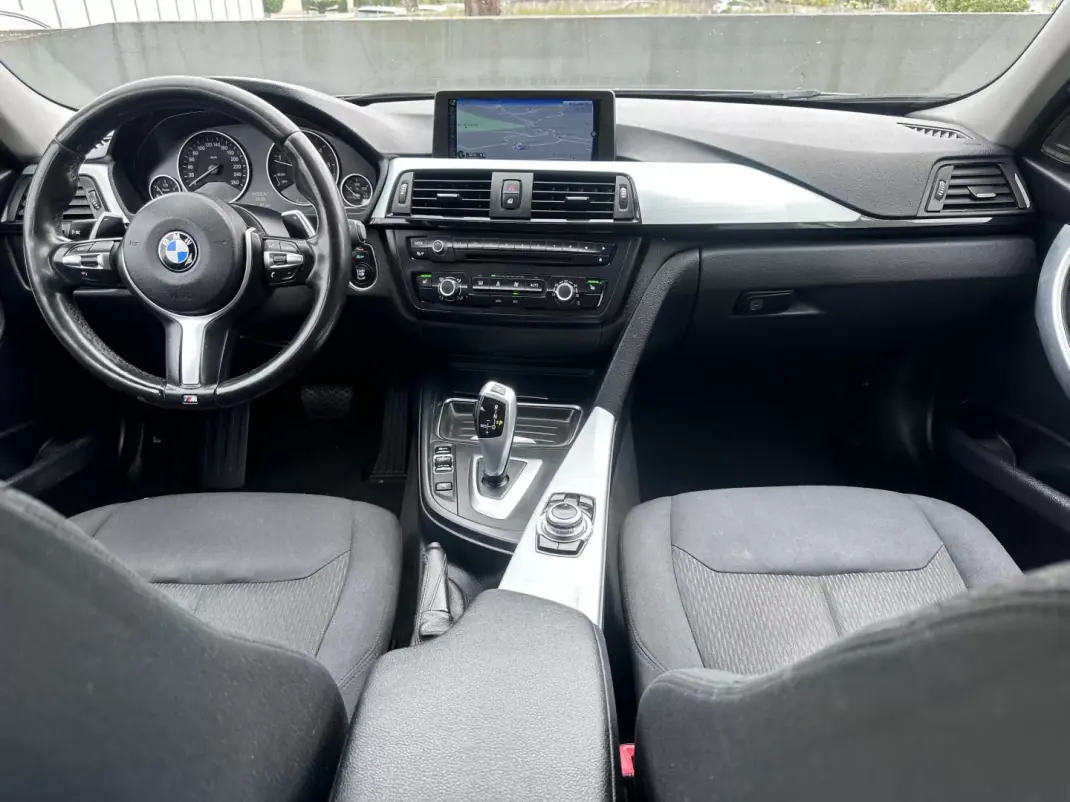 BMW 320 2012 - 12900 EUR, 167615 km - AUTO.MOTO.pt - 167615km - foto 30 de 57