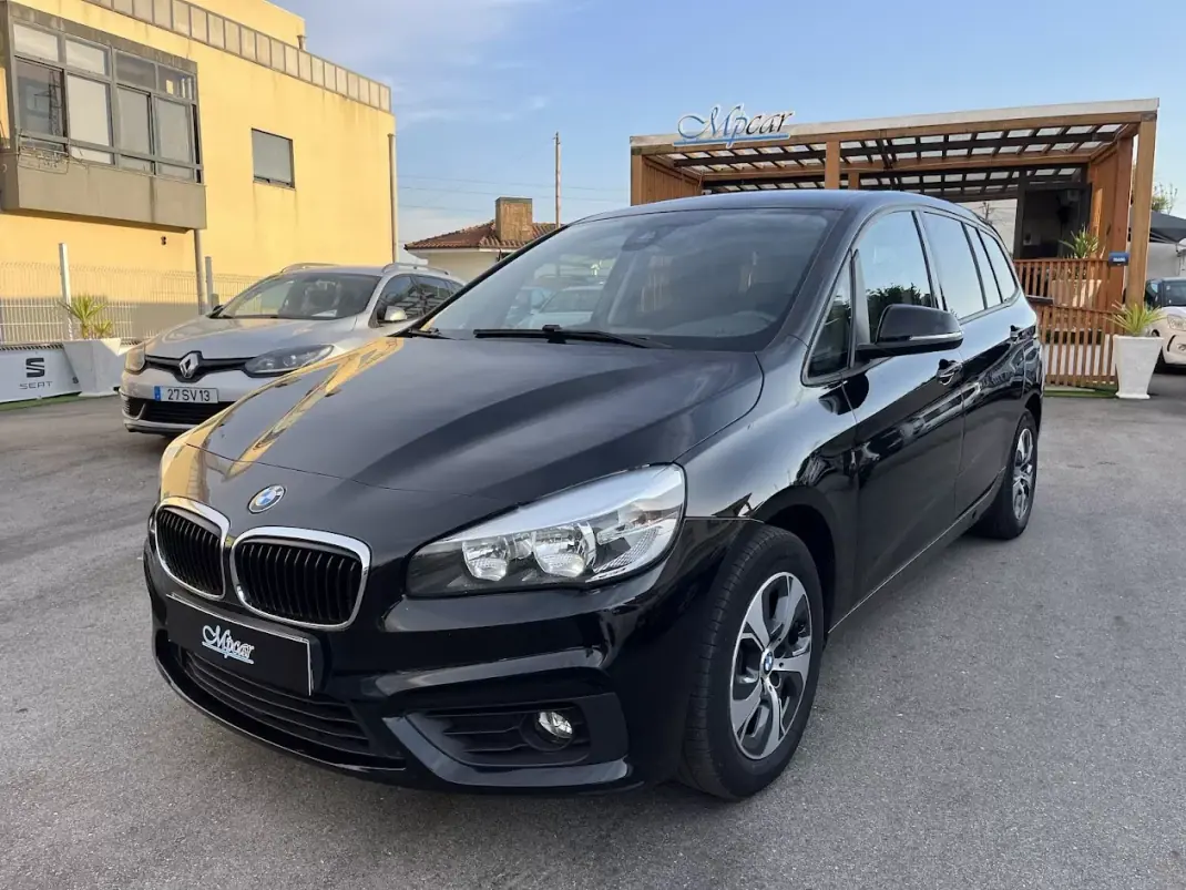 BMW 218 Gran Tourer 2016 - 15950 EUR, 200000 km - AUTO.MOTO.pt - 200000km - foto 1 de 51