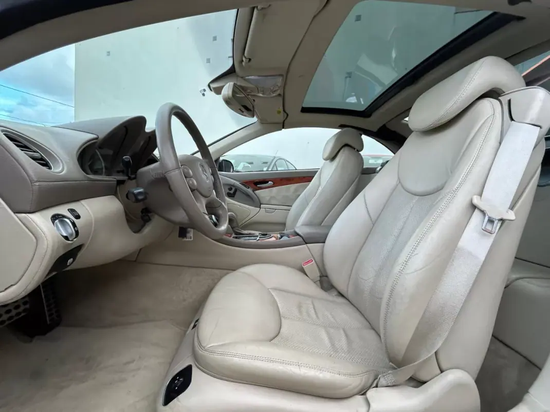 Mercedes-Benz SL 350 2003 - 27500 EUR, 123103 km - AUTO.MOTO.pt - 123103km - foto 10 de 29