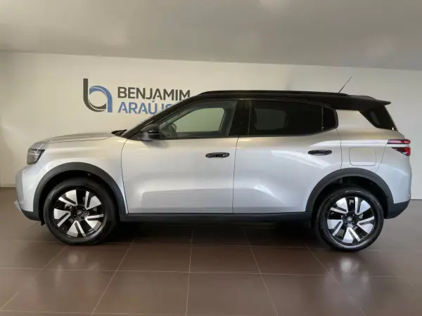 Opel Frontera 2025 - 25990 EUR, 10505 km - AUTO.MOTO.pt - 10505km - foto 3 de 17